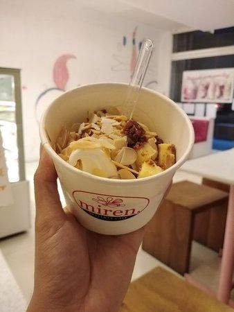 Miren Desserts Cafe